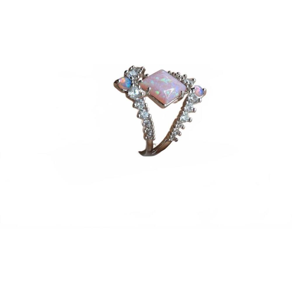 Stylish Vintage Opal Ring with Crystal Accents Size 7 - Picture 4 of 9